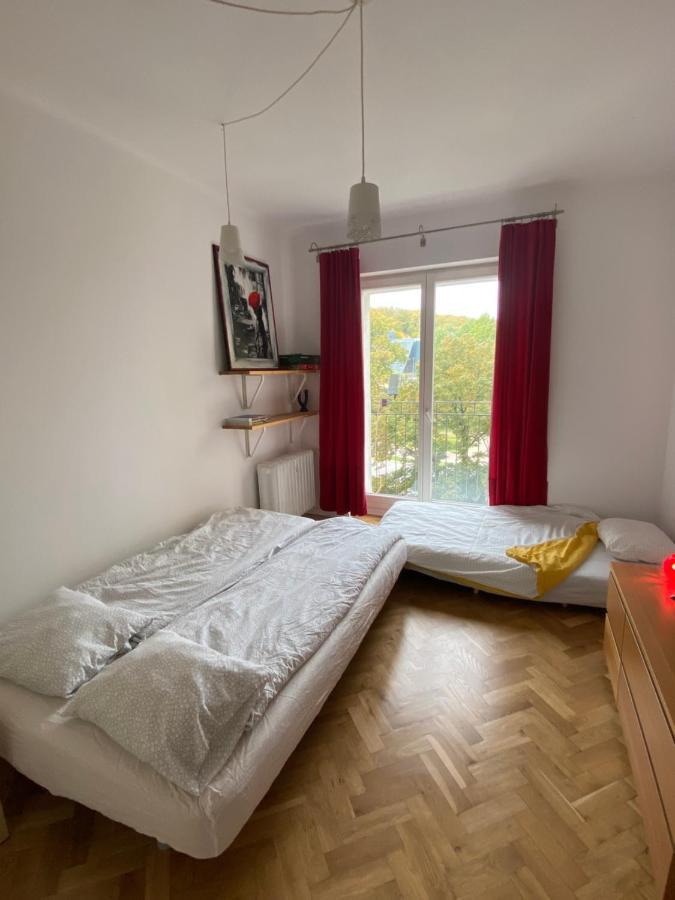 Kawalerka W Centrum Gdyni Z Osobna Kuchnia, 15 Min Spacerem Od Morza Gdynia Exterior foto